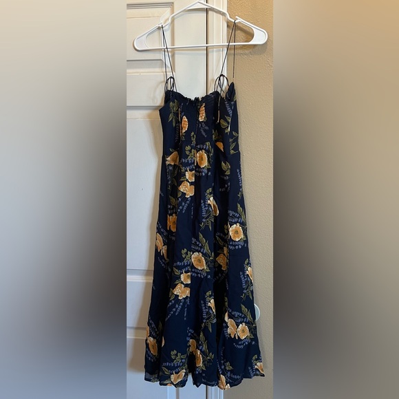 ❤️Reformation Navy Floral Midi Dress. Perfect condition. - Picture 7 of 7